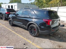 Ford Explorer 2022 3