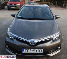 Toyota Auris 2018 1.8 99 KM