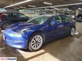 Tesla Model 3 - zobacz ofertę