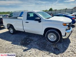 Chevrolet Silverado 2020 4