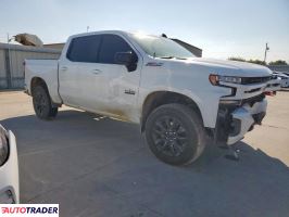 Chevrolet Silverado 2021 3