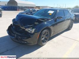 Chrysler 300C 2022 3