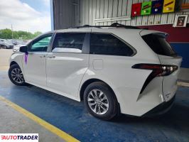 Toyota Sienna 2024 2