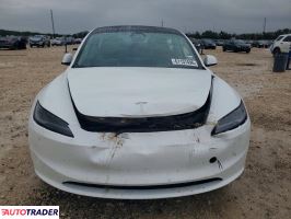 Tesla Model 3 2025