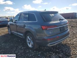 Audi Q7 2021 3