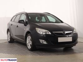 Opel Astra 2012 1.7 123 KM