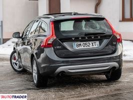 Volvo V60 2012 1.6 180 KM