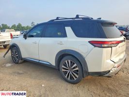 Nissan Pathfinder 2022 3