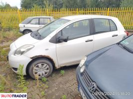 Toyota Yaris 2011 1.0 69 KM