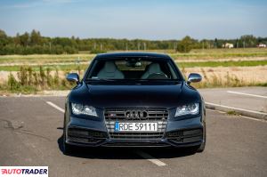 Audi Pozostałe 2013 4.0 520 KM