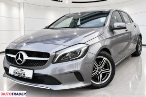 Mercedes A-klasa 2016 1.6 122 KM