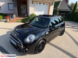 Mini Cooper S 2017 2.0 192 KM