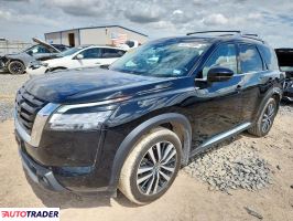 Nissan Pathfinder 2022 3