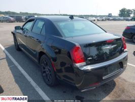 Chrysler 300C 2019 3