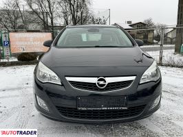 Opel Astra 2012 1.4 101 KM