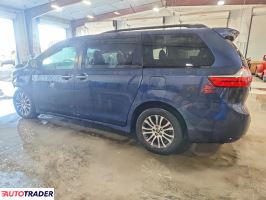 Toyota Sienna 2020 3