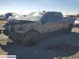 Chevrolet Silverado 2022 3