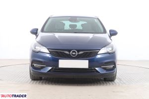 Opel Astra 2019 1.2 143 KM