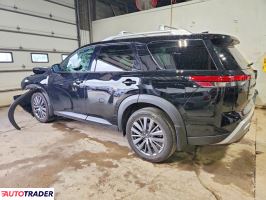 Nissan Pathfinder 2023 3