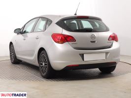 Opel Astra 2011 1.4 85 KM
