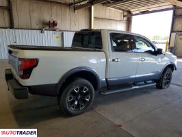 Nissan Titan 2021 5