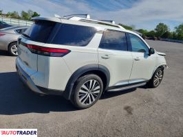 Nissan Pathfinder 2022 3