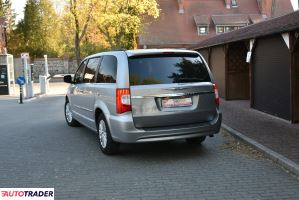 Chrysler Town & Country 2014 3.6 292 KM