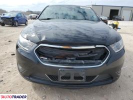 Ford Taurus 2019 3