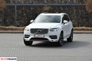 Volvo XC90 2018 2.0 235 KM
