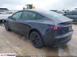 Tesla Model 3 2024