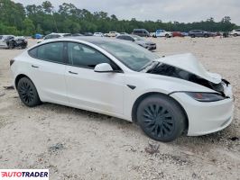 Tesla Model 3 2025