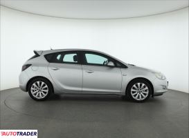 Opel Astra 2010 1.6 113 KM