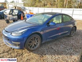 Tesla Model 3 - zobacz ofertę