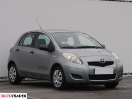 Toyota Yaris 2010 1.3 97 KM
