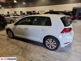 Volkswagen Golf 2021 1