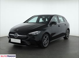 Mercedes B-klasa 2020 1.3 214 KM