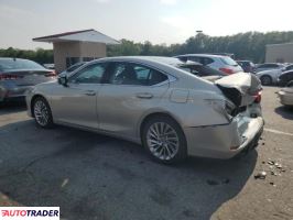 Lexus ES 2019 3