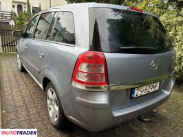 Opel Zafira 2010 1.7 110 KM