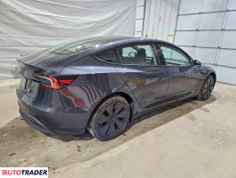 Tesla Model 3 2025