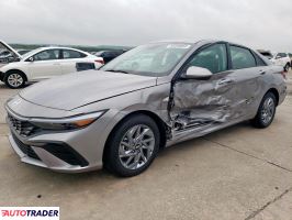 Hyundai Elantra 2025 1