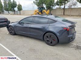 Tesla Model 3 2025