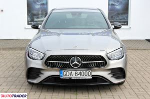Mercedes E-klasa 2023 2.0 200 KM