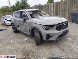Volvo XC40 - zobacz ofertę