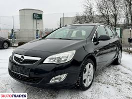 Opel Astra 2012 1.4 101 KM