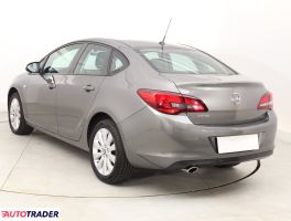 Opel Astra 2018 1.4 138 KM