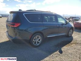 Chrysler Pacifica 2022 3