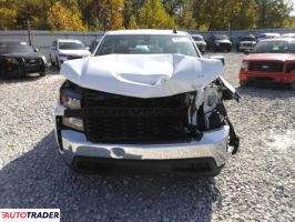 Chevrolet Silverado 2021 4