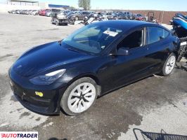 Tesla Model 3 2022