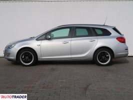 Opel Astra 2011 1.4 138 KM