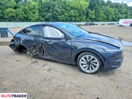 Tesla Model Y 2026